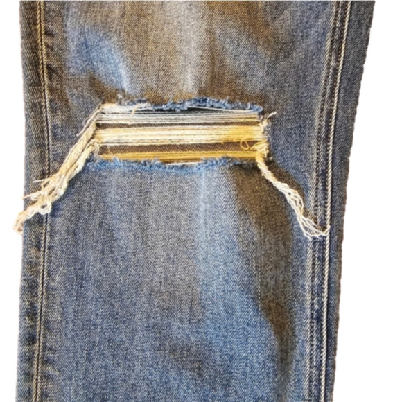 Flying Monkey Light/Medium Wash High Rise Boyfriend Straight Leg Jeans Size 30 - Picture 13 of 16